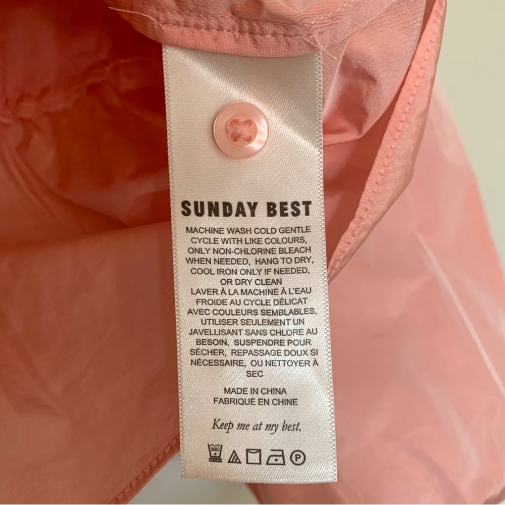 Aritzia Sunday Best Jinx Blouse Guava Pink Size
XXS Feminine Flowy Cropped - Picture 13 of 16